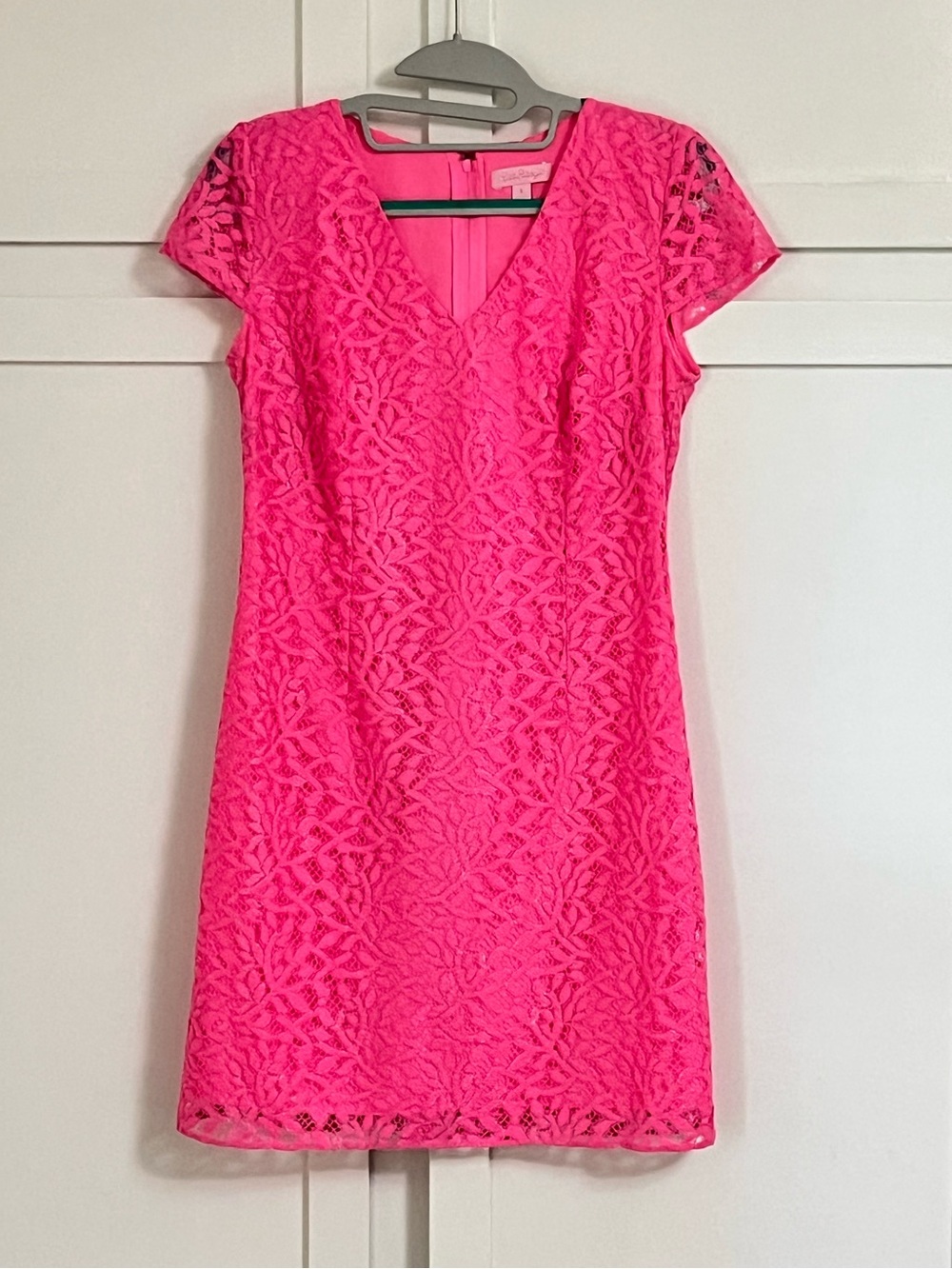 Lily Pulitzer Erica Iridescent pink dress. Size small. Gently worn.